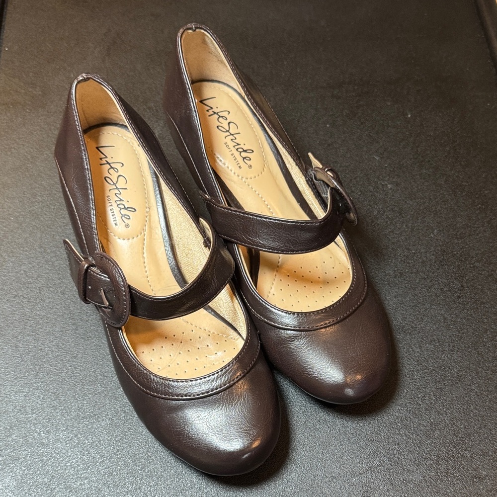Life Stride Women's Dark Brown Heels